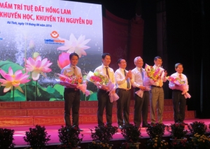 “Ươm mầm trí tuệ đất Hồng Lam” với Quỹ Khuyến học, khuyến tài Nguyễn Du