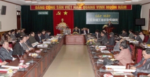 Tỉnh ủy Hà Tĩnh tổ chức gặp mặt đội ngũ trí thức, văn nghệ sỹ, báo chí tiêu biểu năm 2012