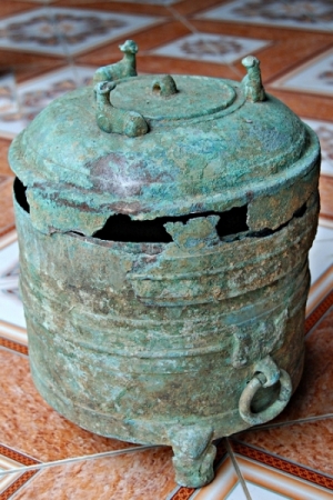 Phát hiện chiếc bình cổ lạ ở Hương Sơn- Hà Tĩnh.