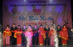 Hà Tĩnh tổ chức Hội báo xuân Ất Mùi, 2015