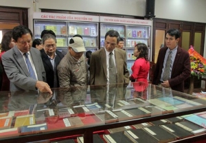 Chiêm ngưỡng những tài liệu quý về Truyện Kiều, Nguyễn Du