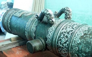 Chuyện ít biết về ba khẩu thần công trục vớt ở biển Hà Tĩnh