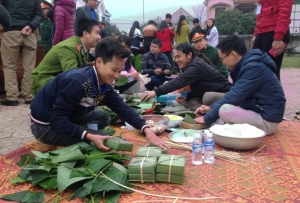 Tưng bừng Ngày hội bánh chưng xanh - Chia sẻ xuân hồng