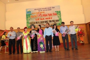 Ra mắt CLB Ví giặm Nghệ Tĩnh phía Nam