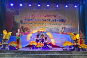 Giao lưu nghệ thuật”Nguyễn Du và truyện Kiều” trên quê hương Đại danh y Hải Thượng Lãn Ông.