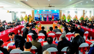 Gặp mặt kỷ niệm nhân 25 năm ngày thành lập Thị xã Hồng Lĩnh