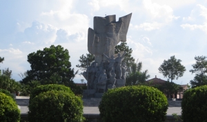 Nỗ lực phấn đấu hoàn thành nhiệm vụ đã đề ra