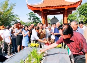 Ghi chép: Về Tiên Điền gặp lại Nguyễn Du