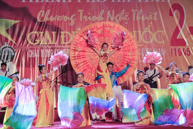 Chương trình văn nghệ Giai điệu Tổ quốc