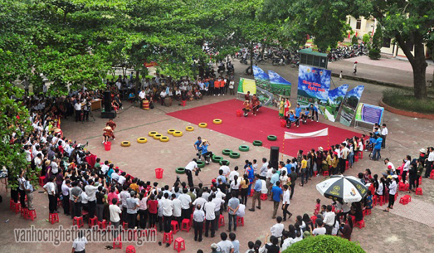 Đội tuyển 4 huyện vào tranh tài cuộc thi “ nông thôn ngày mới”.
