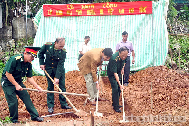 Hương Sơn-Hà Tĩnh: Lễ khởi công xây dựng nhà tình nghĩa cho mẹ VN anh hùng.