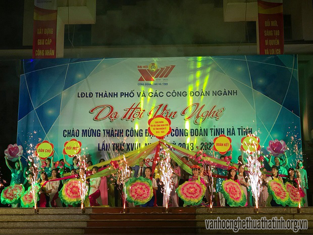 Dạ hội văn nghệ mừng thành công Đại hội Công đoàn Hà Tĩnh
