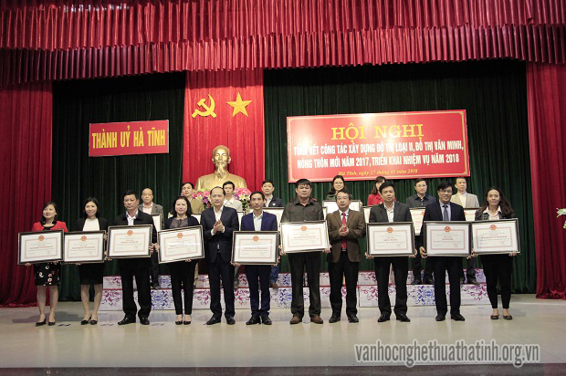 Thành phố Hà Tĩnh tổng kết công tác xây dựng đô thị loại II, đô thị văn minh, nông thôn mới năm 2017, triển khai nhiệm vụ năm 2018