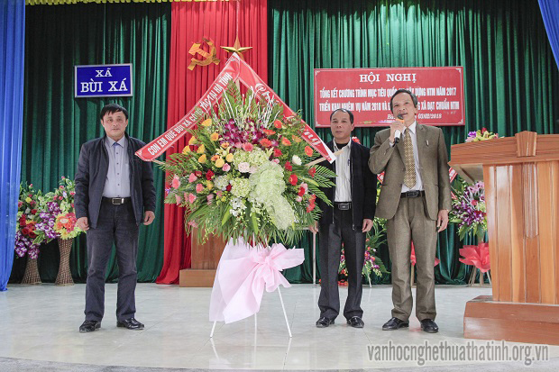 Xã Bùi Xá đón nhận bằng công nhận đạt chuẩn nông thôn mới