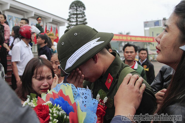 Xúc động ngày tiễn tân binh lên đường nhập ngũ