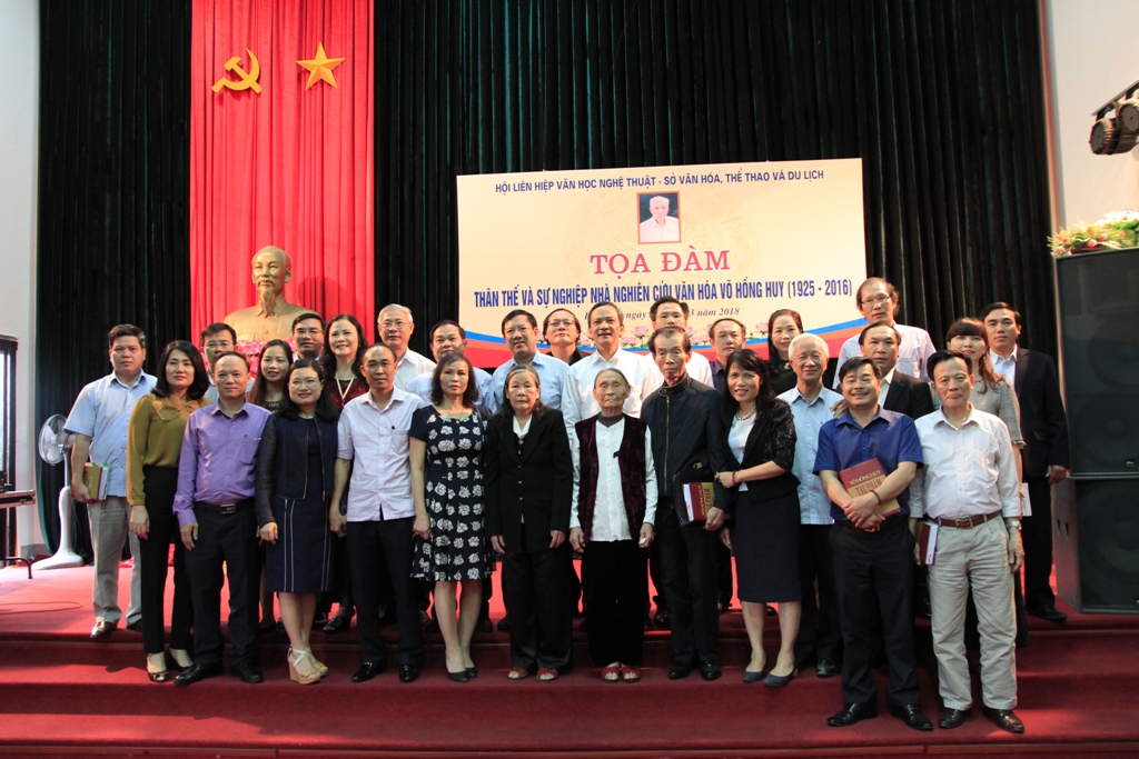 Tọa đàm về thân thế và sự nghiệp Nhà nghiên cứu văn hóa Võ Hồng Huy