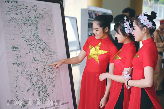 Hương Khê khai mạc ngày sách Việt Nam lần V