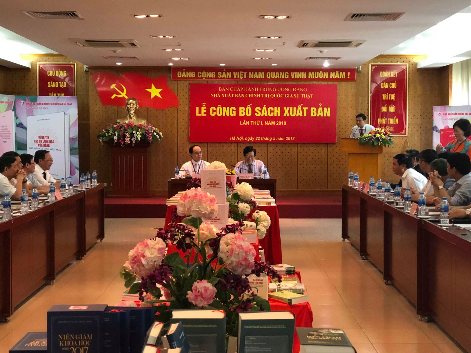 Công bố sách xuất bản lần thứ I năm 2018