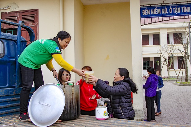 Những nồi cháo ấm áp nghĩa tình 