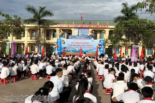 Nghi Xuân: “Vì cuộc sống an toàn, lành mạnh cho trẻ em trong thế giới công nghệ số” 