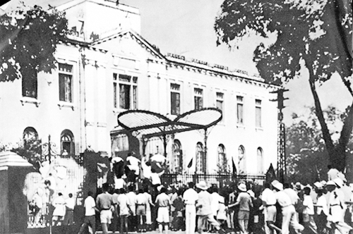 Âm vang mùa thu cách mạng tháng Tám