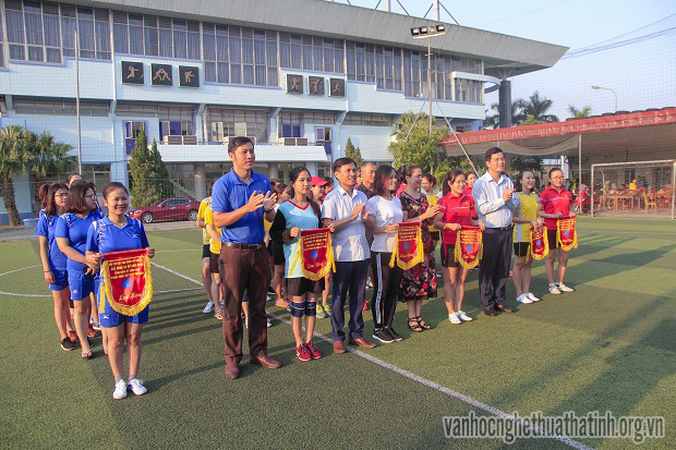 Giải bóng đá Nữ chào mừng ngày phụ nữ Việt Nam 20/10