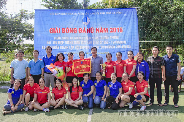 Hấp dẫn trận chung kết giải bóng đá nữ  2018