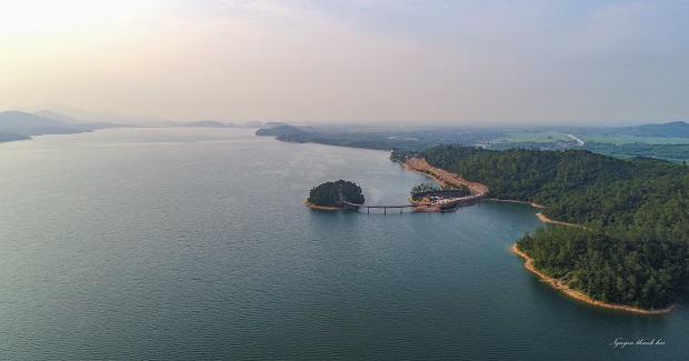 Hồ Kẻ Gỗ - điểm dừng chân lí tưởng cho những người yêu thiên nhiên