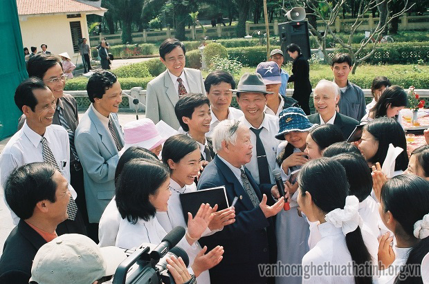 Nhà thơ Huy Cận và những giai thoại