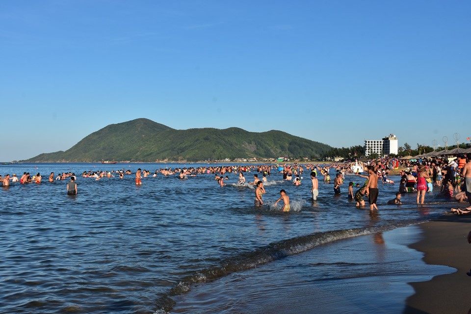 Tản văn BIỂN của Nhà văn Trần Đức Tiến