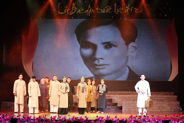 Xúc động chương trình nghệ thuật “ Lời Bác dặn trước lúc đi xa”