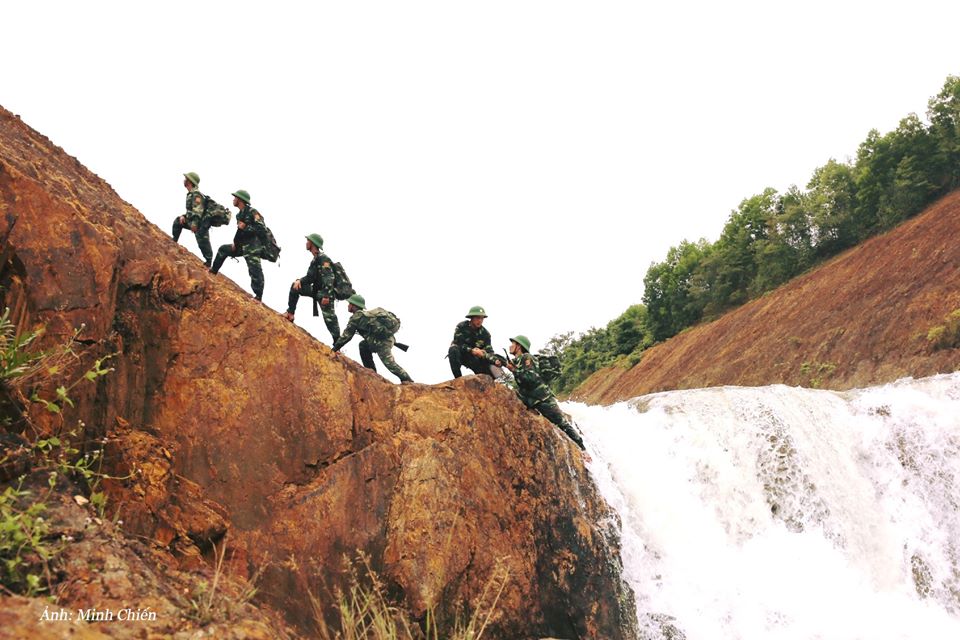 Bút ký TRÊN ĐỈNH TRỜI MÙA XUÂN của Nguyễn Xuân Diệu