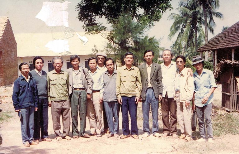  NHỌC NHẰN MỘT THUỞ…