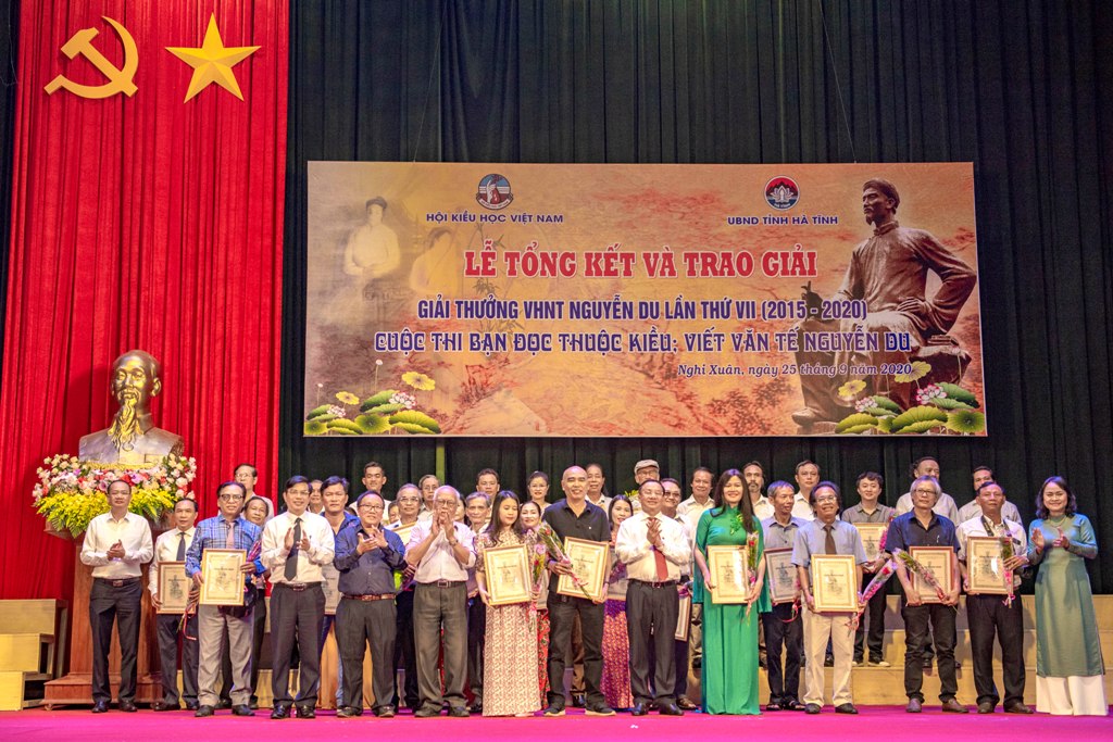 Lễ tổng kết và trao Giải thưởng VHNT Nguyễn Du; Cuộc thi “Bạn đọc thuộc Kiều” và Cuộc thi “Viết văn tế Nguyễn Du”