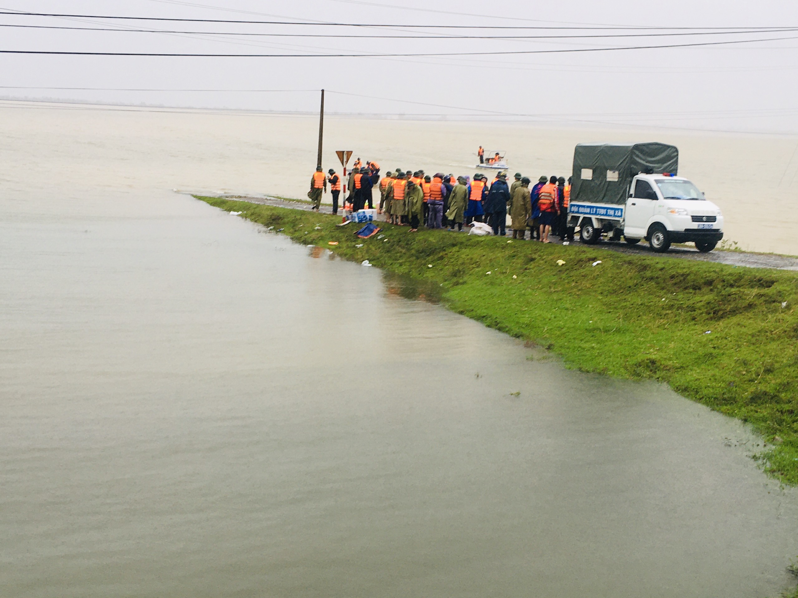 Ghi chép GIẢI PHÁP NÀO CHO VÙNG RỐN LŨ của Lê Văn Vỵ