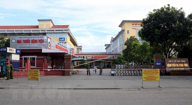 Phong tỏa Bệnh viện Đa khoa tỉnh Hà Tĩnh vì liên quan ca mắc COVID-19