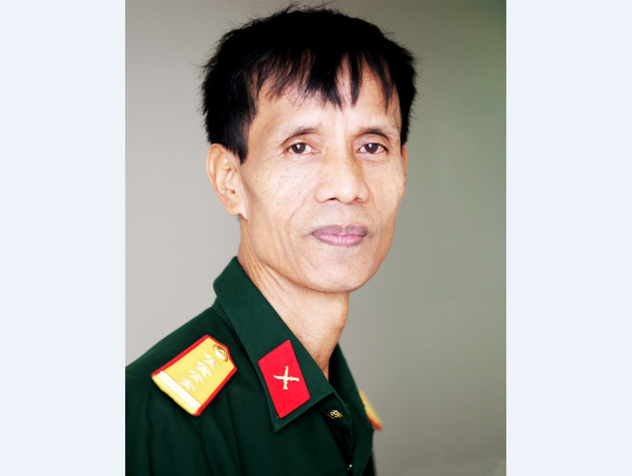 Nhà văn, Đại tá Nguyễn Quốc Trung - Chiến binh thầm lặng