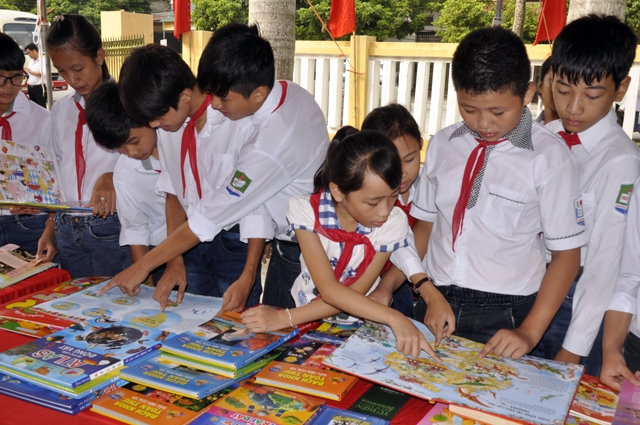 Vì một xã hội đọc lành mạnh