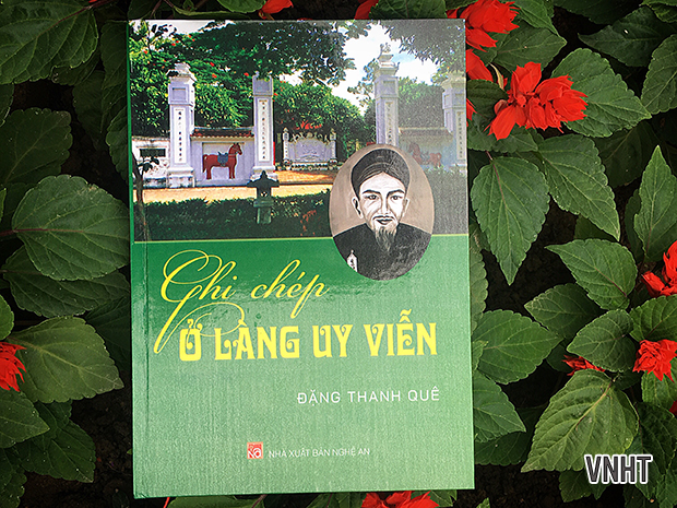 Tập sách “Ghi chép ở làng Uy Viễn” của tác giả Đặng Thanh Quê
