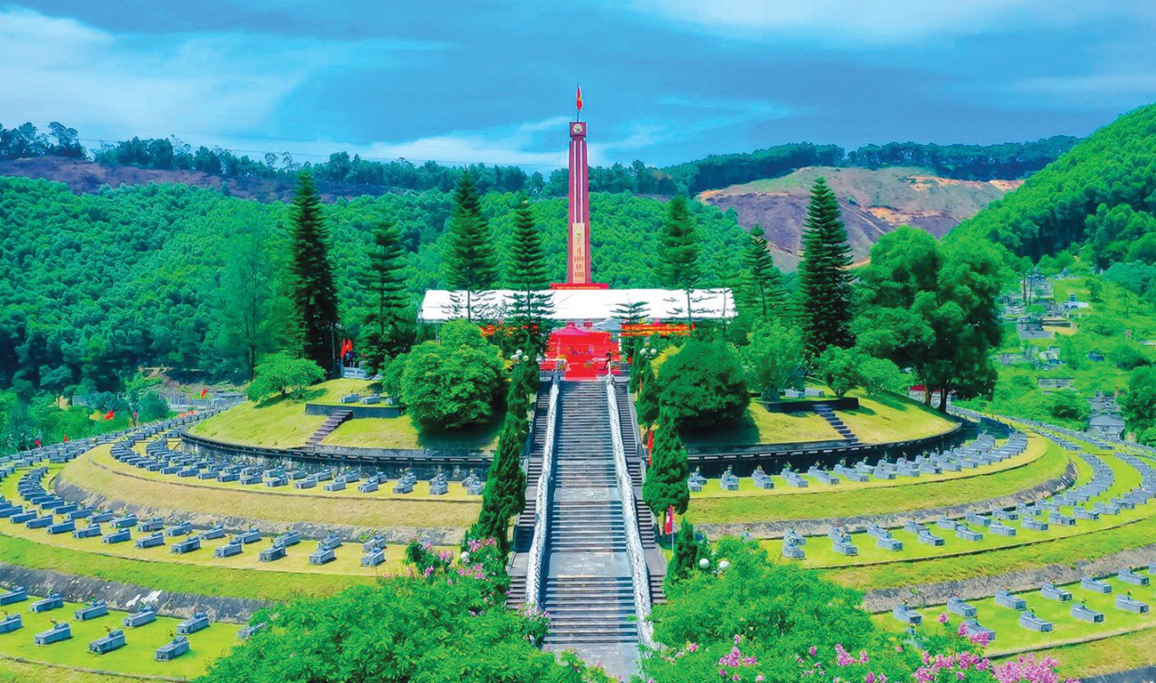 Bút ký NHỮNG LINH HỒN XANH MÃI VỚI ĐỒI THÔNG của Tác giả Phan Thế Cải 