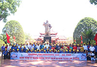 Trường THPT Nguyễn Huệ nửa thế kỷ vượt khó trưởng thành