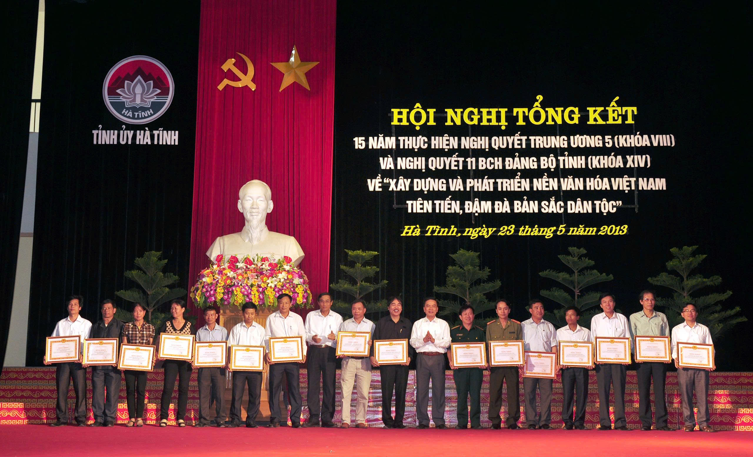 Chiến lược xây dựng đời sống văn hóa, con người văn hóa