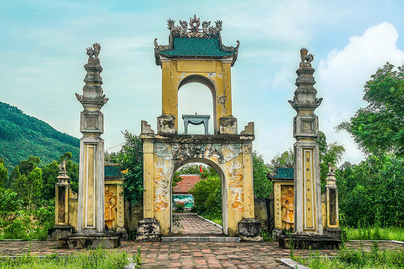 Quỳ Quận công - Cương Quốc công Nguyễn Xí - Người đỡ mặt trời mà đặt lên cao