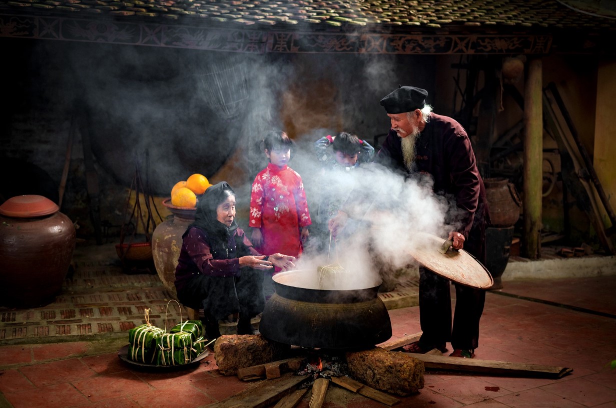 Tết, với tôi và thế hệ tôi...