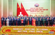 Tùy bút Cuộc sống lớn có đôi mắt Đảng của Phan Thế Cải
